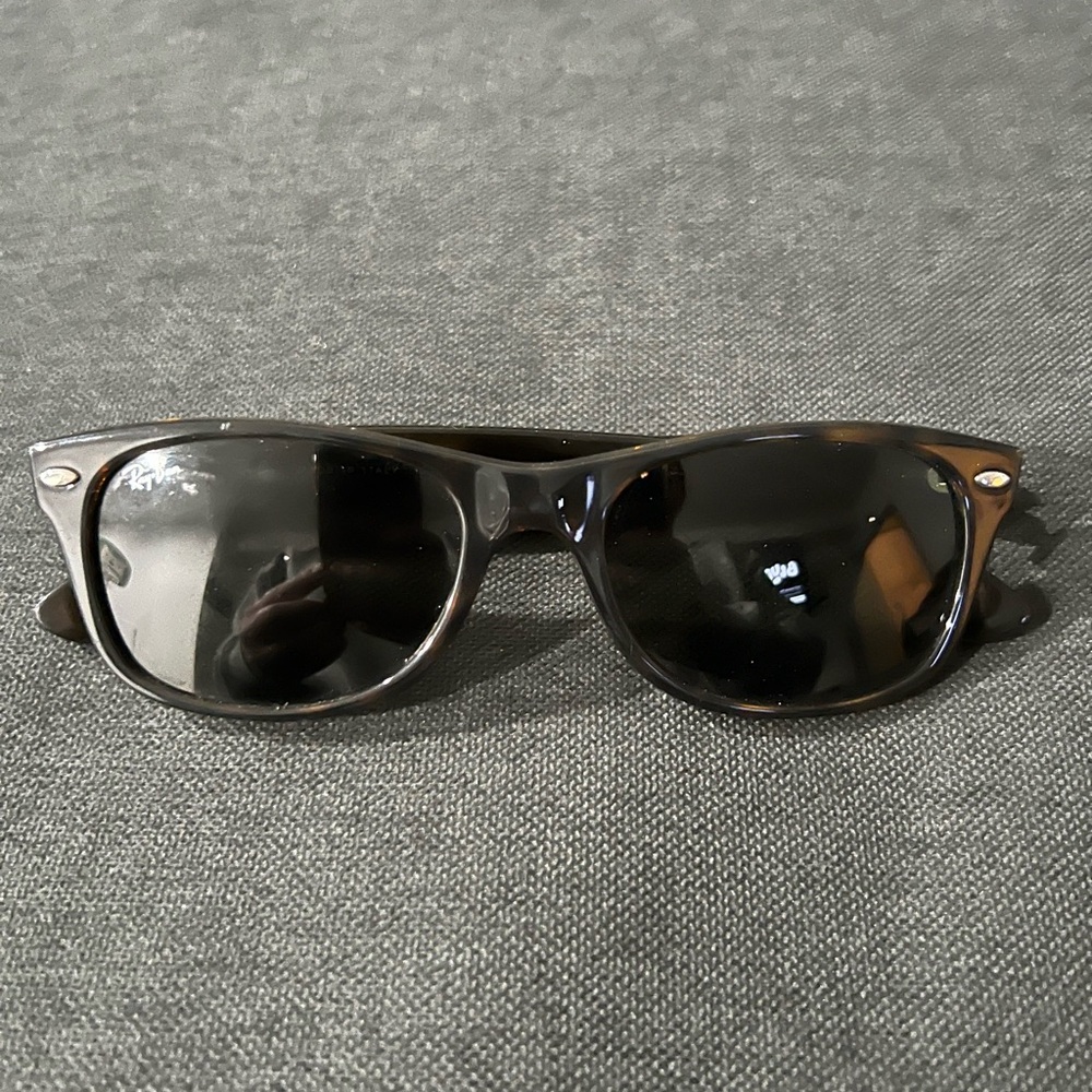 Ray Ban New Wayfarer brown sunglasses